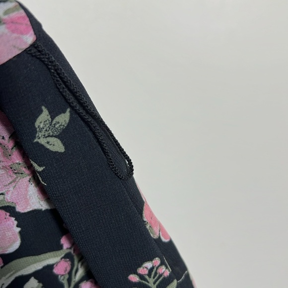 Sandra Darren Floral Dress - Picture 9 of 14